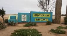 henties bay welcome sign